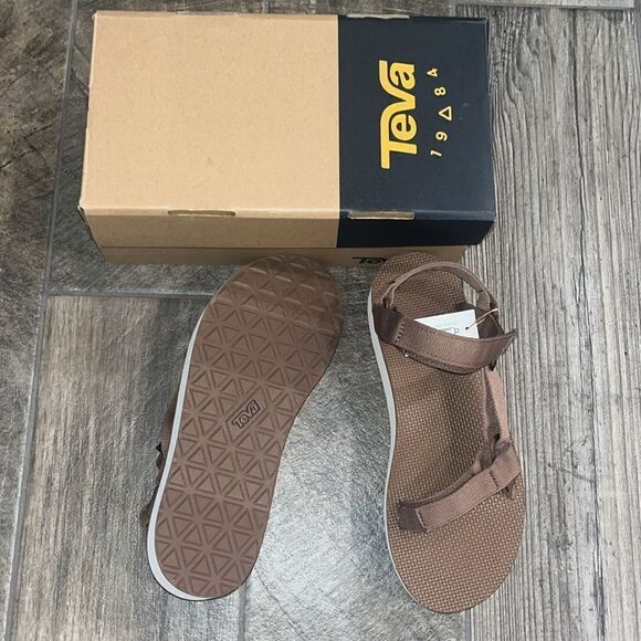 Nwt Teva 2” platform sandals - Picture 3 of 4